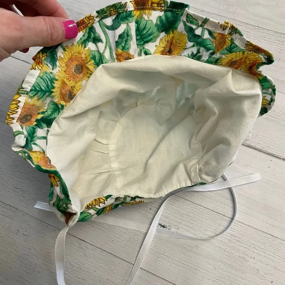 Baby sunflower diaper cover‎ and bonnet